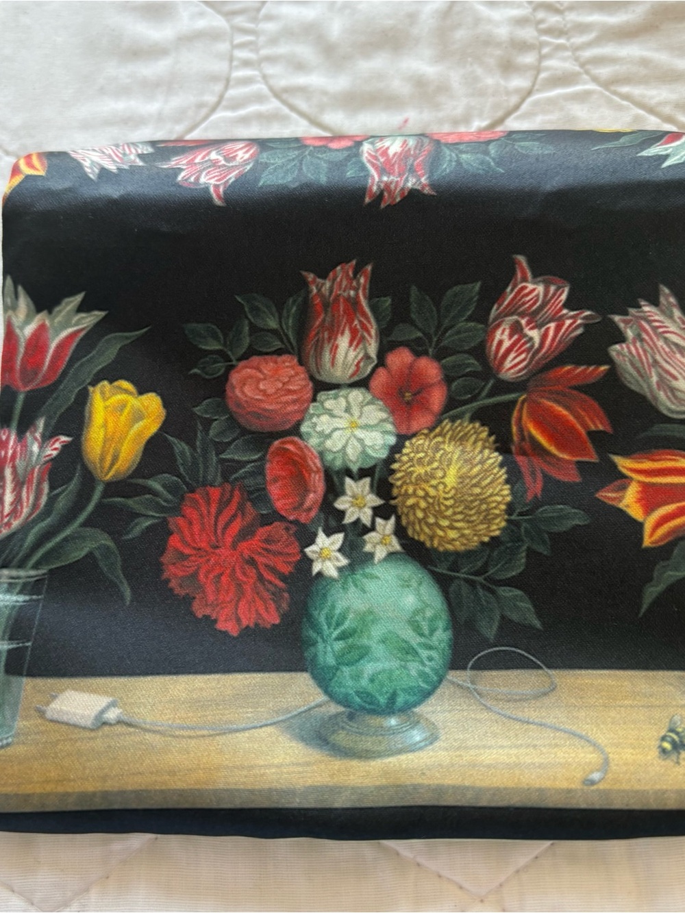 Gucci Silk Padded Jewelry pouch - Picture 3 of 4